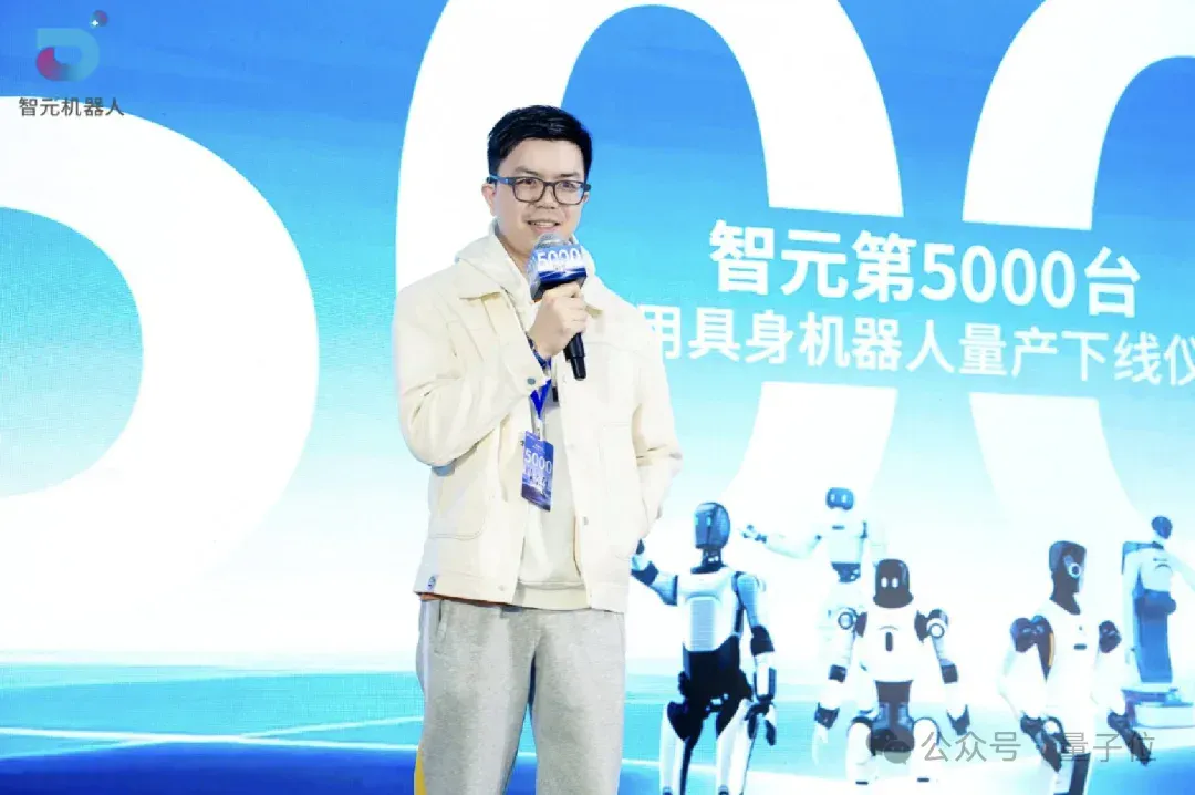 稚晖君5000台机器人量产下线！创业仅3年，订单数亿元