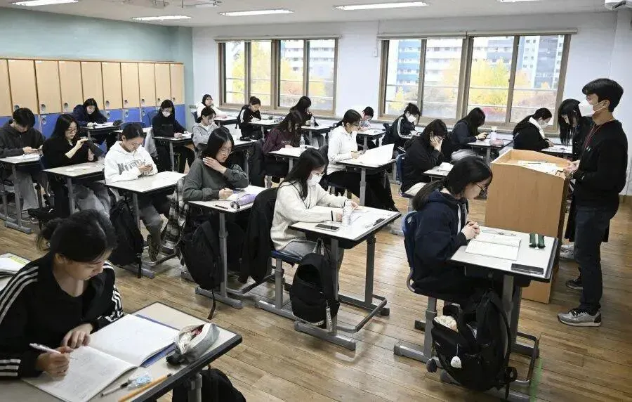 AI作弊风暴，席卷韩国名校