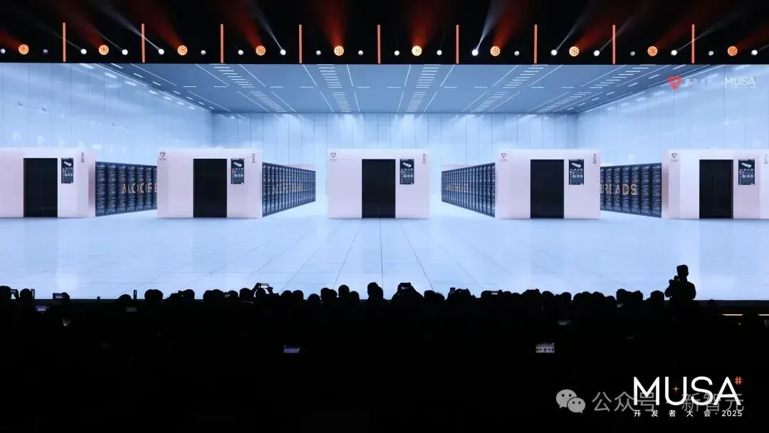 全网首测！首款国产GPU「AI算力本」现场上手