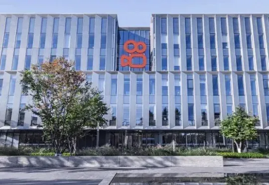 国产最强多模态宝座又易主？671B参数练就“火眼金睛”，基于DeepSeek打造