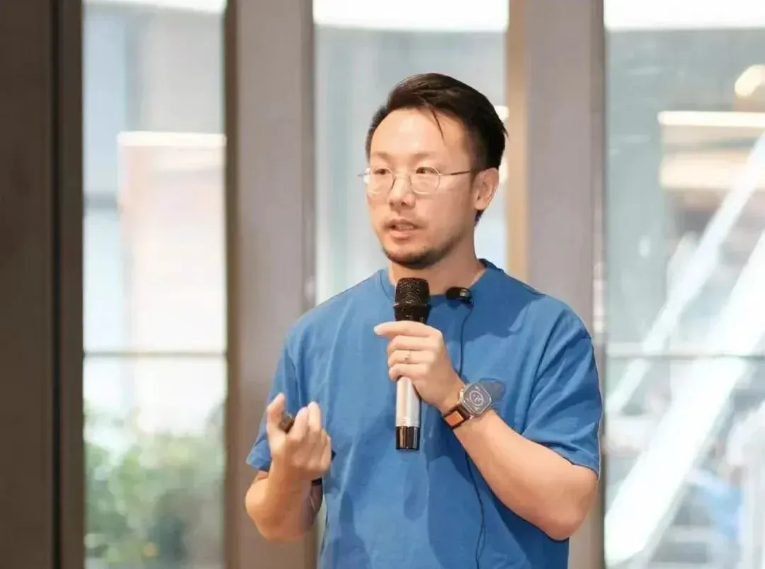 AI 陪伴销量第一，半年 12 万台，芙崽创始人复盘 10 个关键决策｜对话珞博智能孙兆治