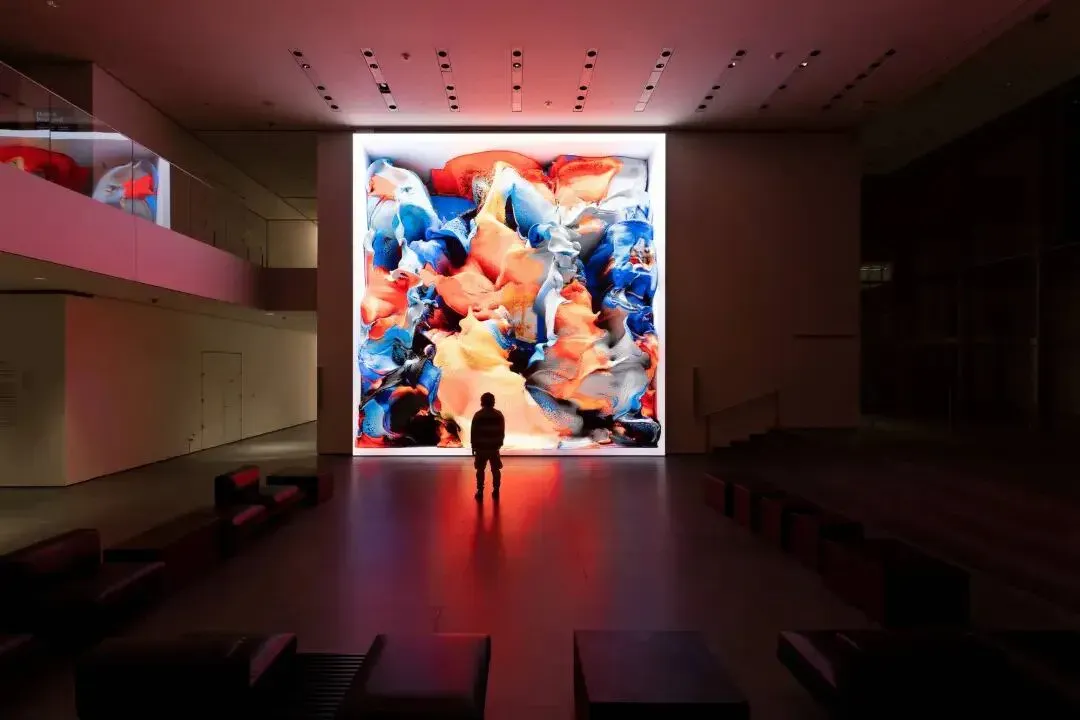 AI 画作卖出 100 多万，这个世界没有疯