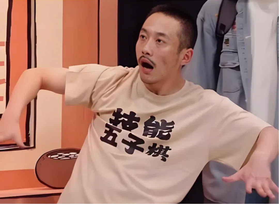 刚刚，千问App把谷歌和OpenAI的「付费绝活」塞进了手机，还免费？
