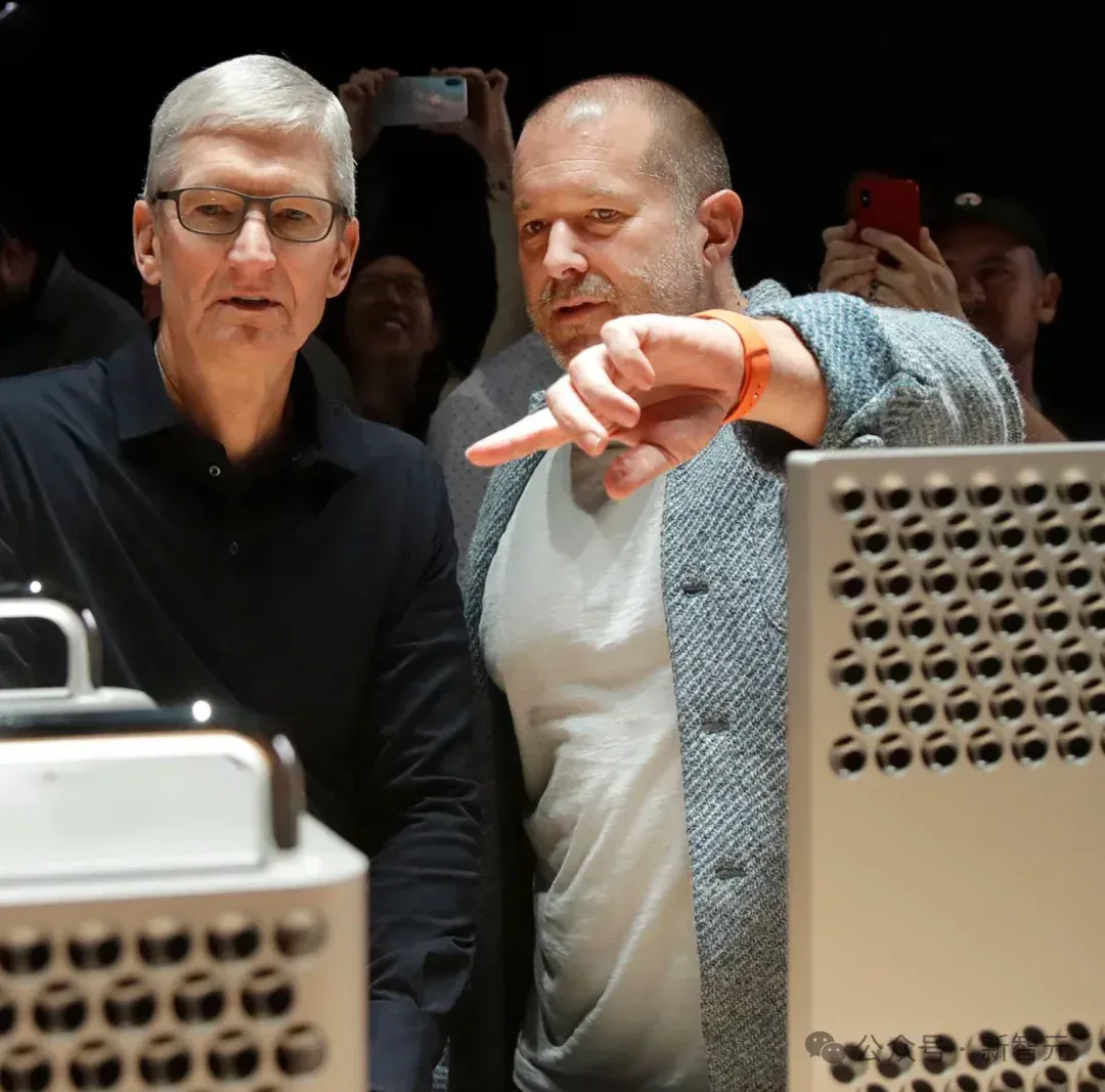 比iPhone更疯狂！乔布斯去世15年后，「最像他的人」操刀首款AI硬件
