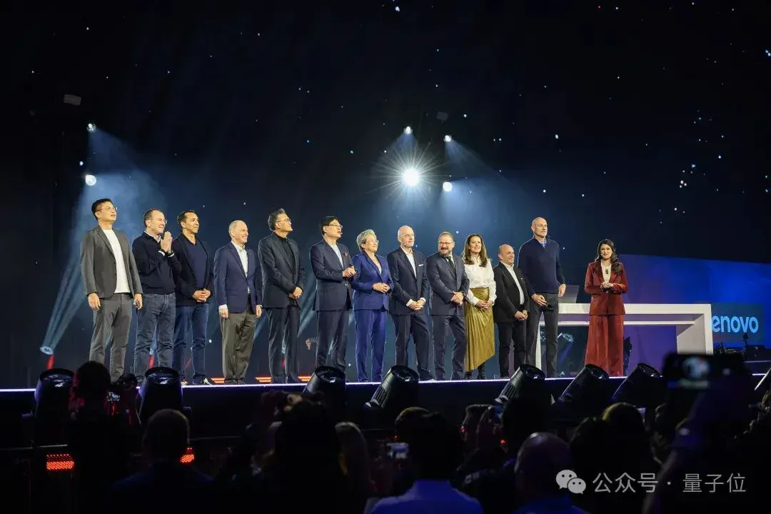 一口气集齐老黄苏妈英特尔，还得是AI，还得是联想