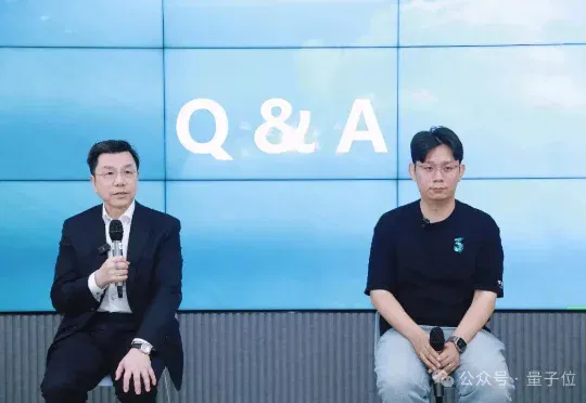 「没了李开复，零一万物还有什么？」一个敢问一个敢答