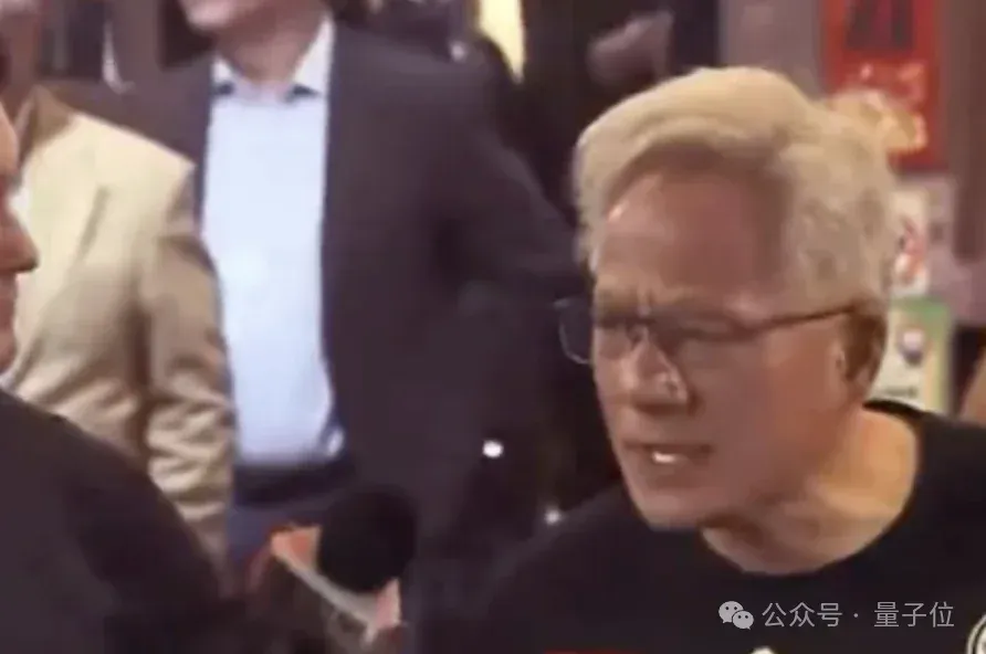奥特曼无能，英伟达撤单OpenAI投资？黄仁勋街头回应了
