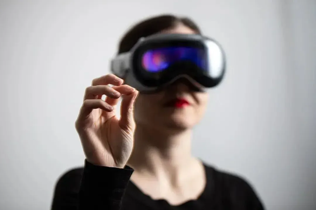 苹果史上第二大收购！20 亿美元拿下「读脸 AI」，不是用在 iPhone