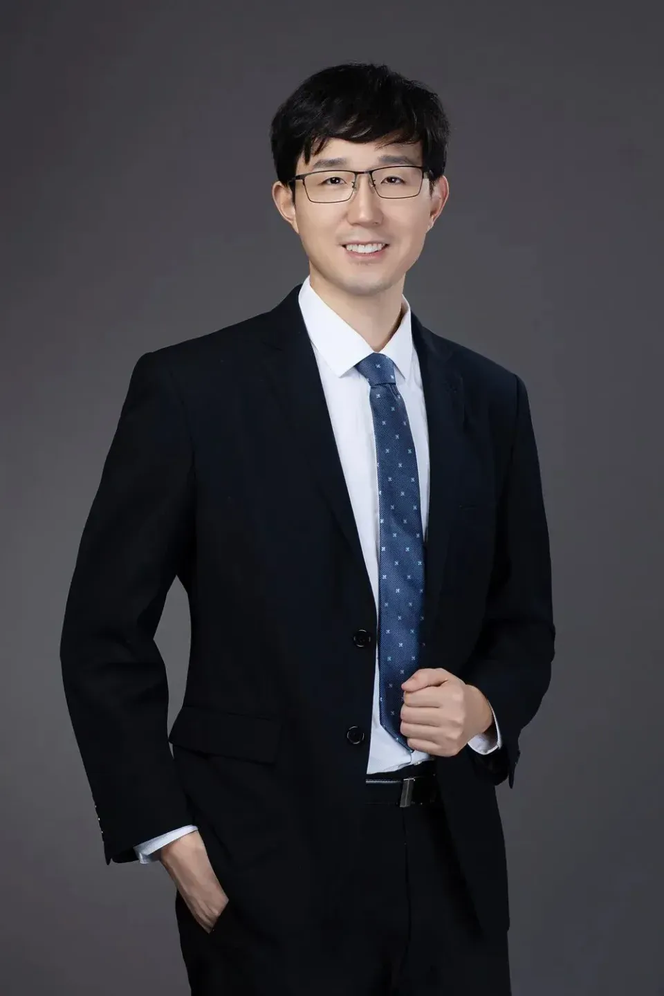 NUS尤洋教授深度探讨智能增长的瓶颈：或许我们将这样实现AGI？