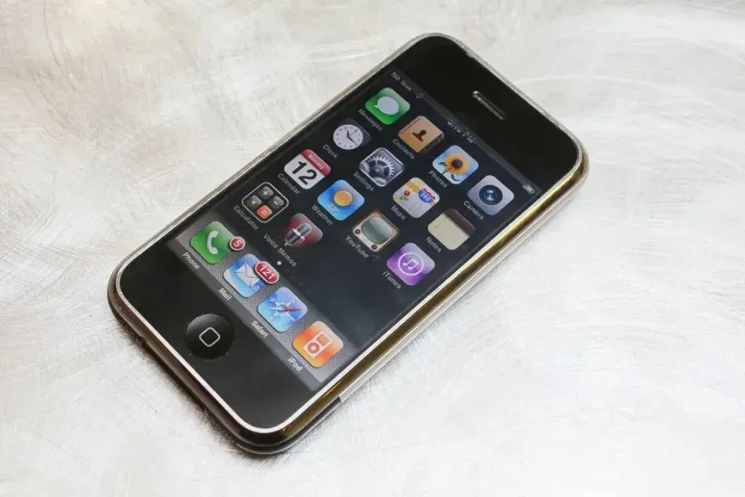 苹果史上第二大收购！20 亿美元拿下「读脸 AI」，不是用在 iPhone