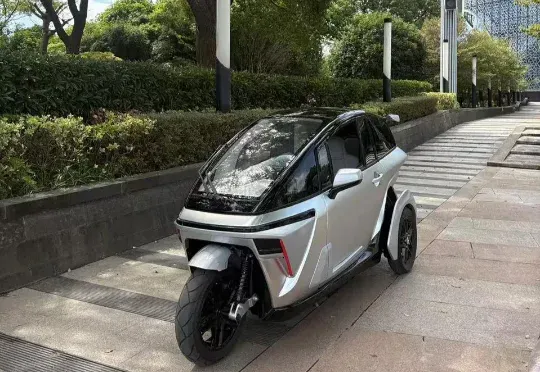 用AI改造传统出行，这家公司推出万元级智能三轮车丨涌现NewThings