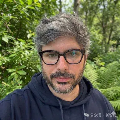 开源版Cowork爆火，逼得Anthropic下放Cowork