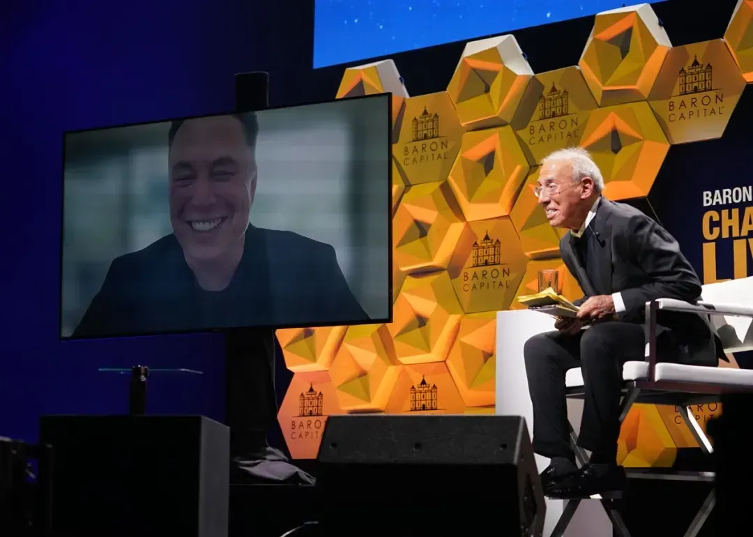 深度｜马斯克独家访谈：6万亿参数Grok 5冲击AGI，Neuralink、Tesla及xAI的人类存续与宇宙探索使命