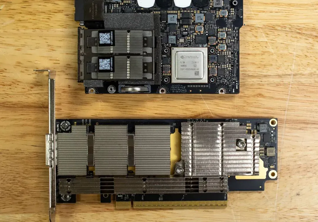 黄仁勋送马斯克的3万块个人超算，要借Mac Studio才能流畅运行？首批真实体验来了