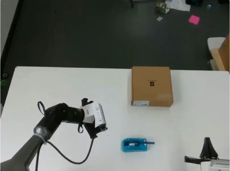 具身开源模型新王！千寻Spirit v1.5模型登顶 RoboChallenge，终结 Pi0.5领跑时代
