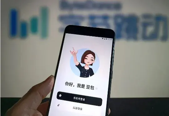 字节的硬件野心，藏在豆包里