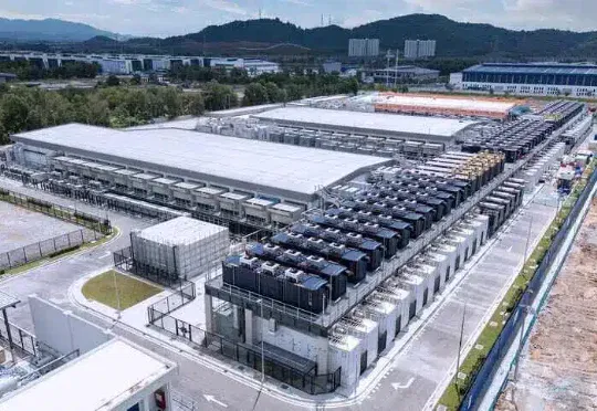 速递｜黑石旗下AirTrunk押注印度AI基建，拟投300亿美元建设5GW数据中心
