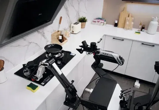 蚂蚁灵波开源具身操作基座模型LingBot-VLA 2.0！5万小时真机数据，撕开行业最大痛点