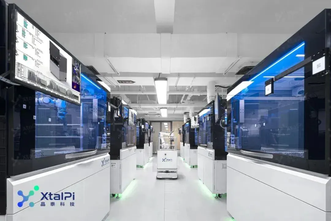 Facebook投资人押注！华人科学家打造AI机器人实验室，拿下罗氏合作、累计融资超4亿！