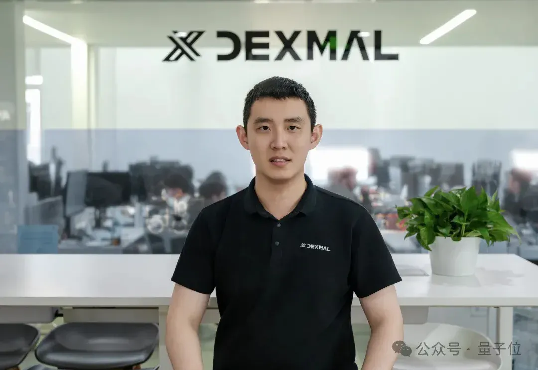 对话范浩强：10亿融资之前，我们手搓了5000元“丐版硬件”