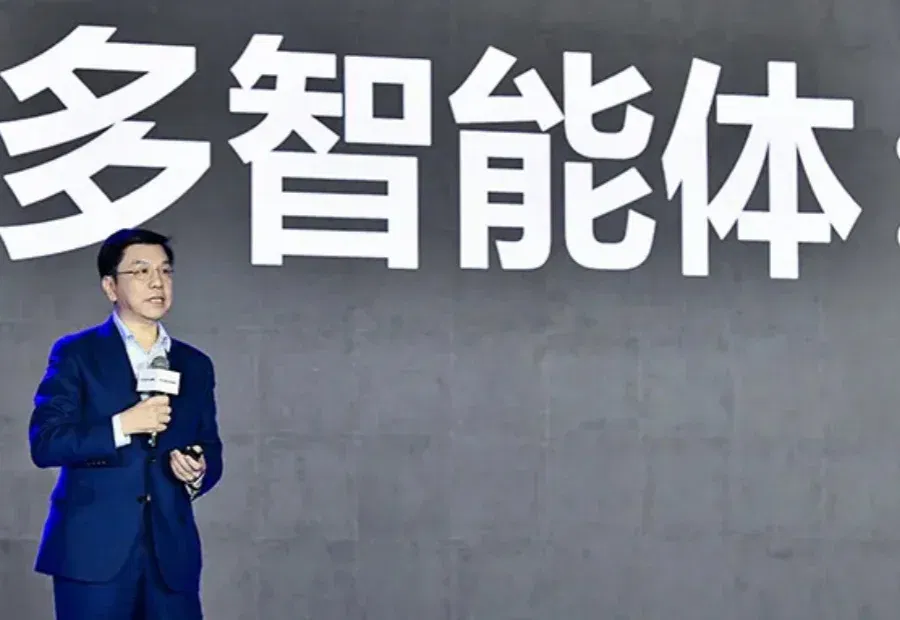 对谈苏妈后，李开复的“一把手工程”堪称CEO学习的新圣典