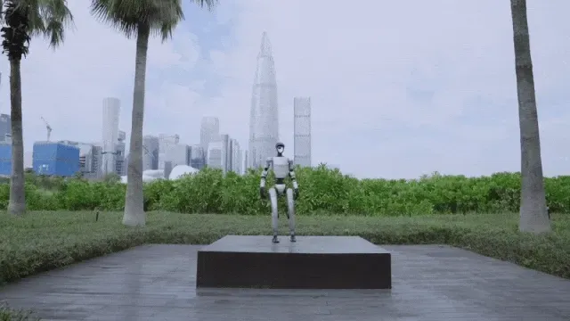 人形机器人控制新突破！敏捷稳定两不误，一个策略让人形机器人完成叶问蹲和跳舞｜港大&英伟达&清华