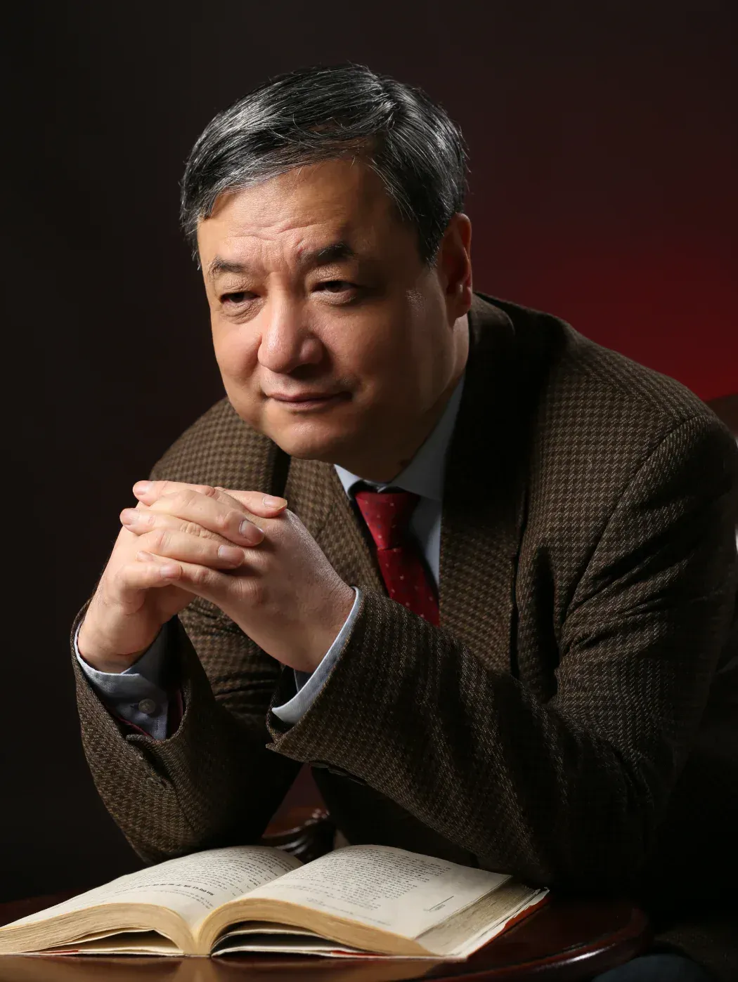清华孙茂松团队 × 深言科技：以解释作为训练信号，让 8B 模型在幻觉检测上反超闭源大模型