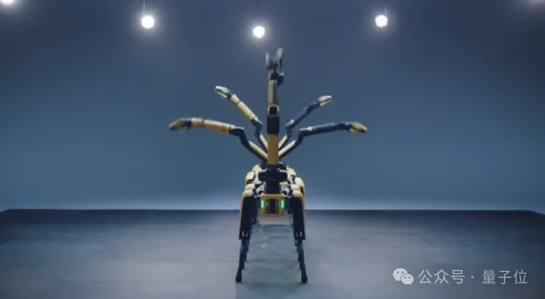 波士顿动力机器狗侧空翻炸场！穿轮滑鞋照样能翻